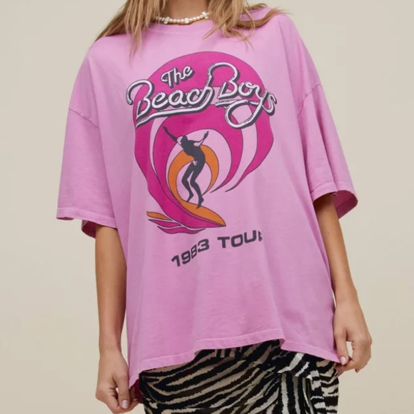 Free People x Daydreamer The Beach Boys 1983 Tour Tee Pink One Size New with Tag - Picture 2 of 16